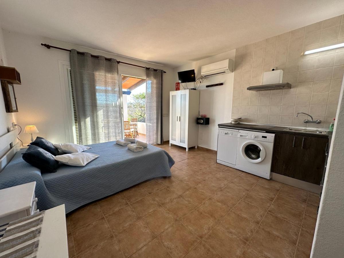 Estudi Es Carnatge Apartman Playa Migjorn Kültér fotó